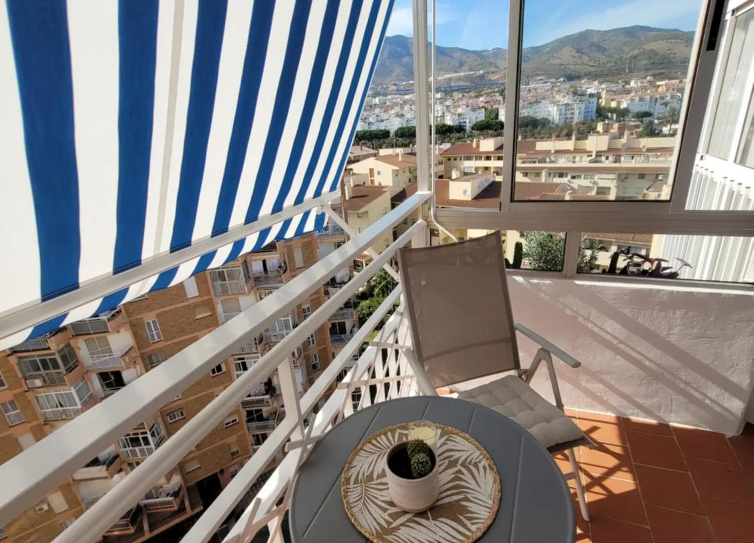 Attico Acuario, 2 Bathrooms Top Floor Appartment With Sea And Mountain Views Benalmádena Apartamento